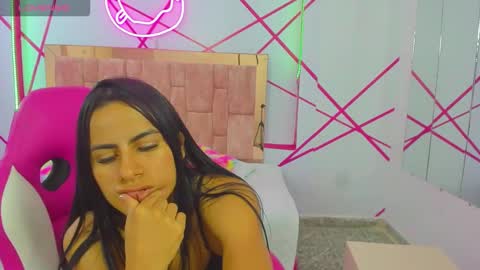    online show from 11-20-25, 08:52
