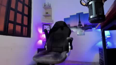 Snapshot of charly_85016 chatting on 05-29-26, 03:10 charly online show from 05-29-26, 03:10