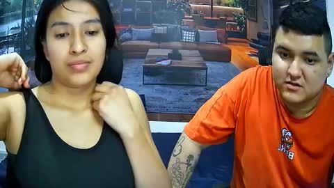 Snapshot of charlyandlaura chatting on 10-02-25, 09:00 charlyandlaura online show from 10-02-25, 09:00