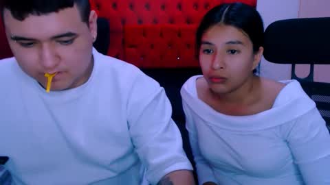 Snapshot of charlyandlaura chatting on 10-06-25, 07:11 charlyandlaura online show from 10-06-25, 07:11