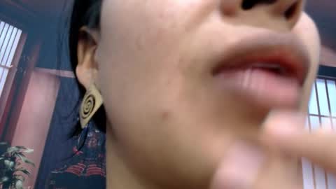 Snapshot of charlyandlaura chatting on 10-20-25, 07:58 charlyandlaura online show from 10-20-25, 07:58