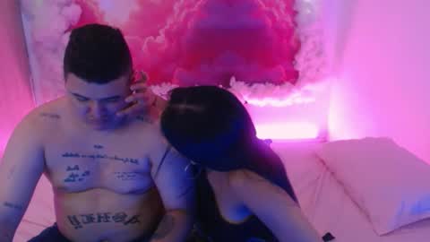 Snapshot of charlyandlaura chatting on 11-05-25, 07:58 charlyandlaura online show from 11-05-25, 07:58