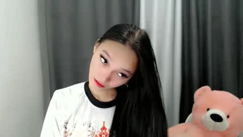 charm_fuckdoll8 online show from 03-19-26, 01:09