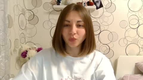 charming__chick online show from 06-18-26, 05:50