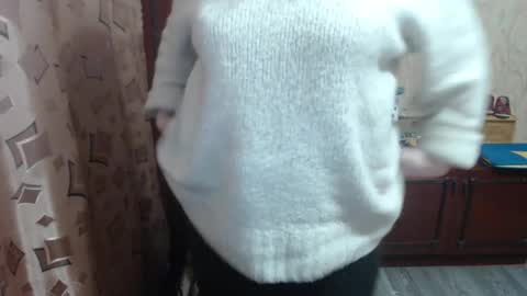 Maria  and Maik online show from 12-20-24, 01:54