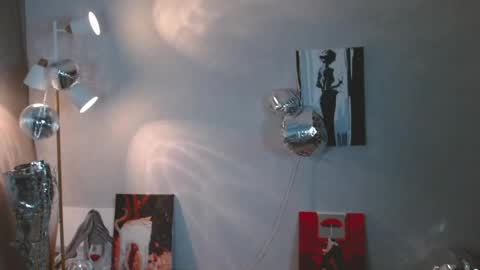 Snapshot of charming_beauty chatting on 04-21-26, 02:51 Michelle online show from 04-21-26, 02:51