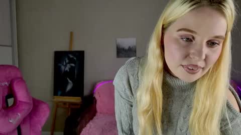 charming_cutie_ online show from 09-12-25, 11:32