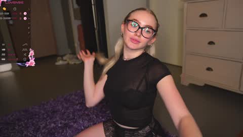 my fansly Charming daisy              My Wishlist  for new toys     online show from 02-04-25, 08:02