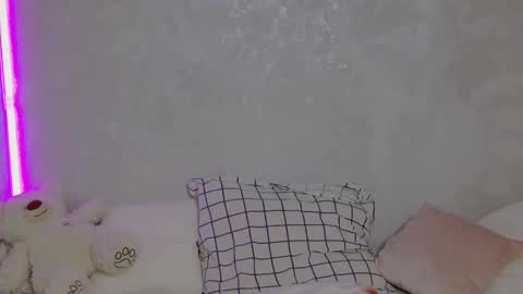 charming_lolla online show from 02-08-26, 07:01