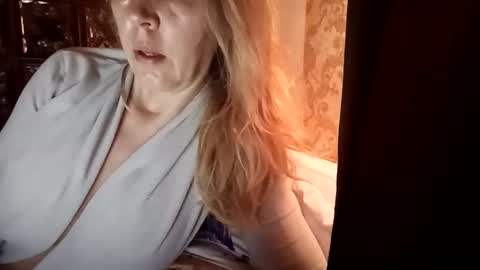 charming_rosse online show from 04-27-26, 05:16