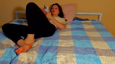 katie online show from 10-25-25, 05:51