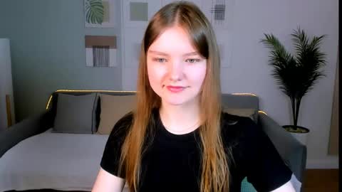 Snapshot of charminglookeva chatting on 05-23-26, 04:29 Im Eva online show from 05-23-26, 04:29