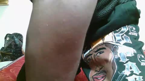 Snapshot of charmzboy chatting on 10-30-25, 11:11 charmzboy online show from 10-30-25, 11:11