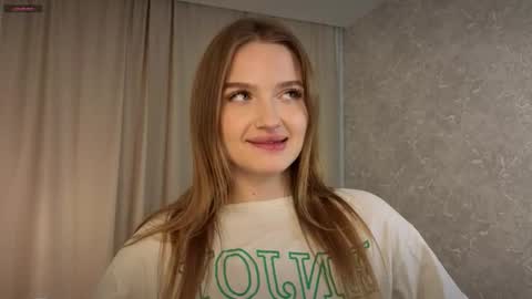 Snapshot of charoletteharles chatting on 03-28-26, 04:12 Lolla online show from 03-28-26, 04:12