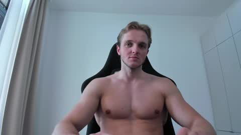 Snapshot of chasereed_ chatting on 05-19-26, 03:29 Chase Reed online show from 05-19-26, 03:29