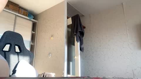 Viola online show from 09-13-25, 07:52