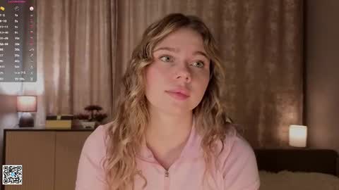 Emilia online show from 06-21-26, 04:15