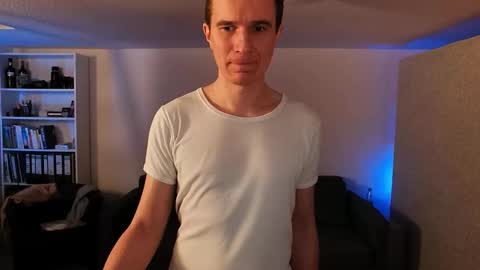 Snapshot of chasingwhiterabbit chatting on 02-25-26, 03:32 Chasing Rabbit online show from 02-25-26, 03:32