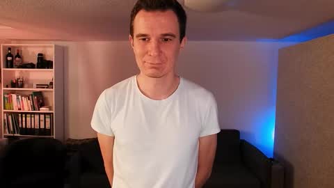 Snapshot of chasingwhiterabbit chatting on 03-01-26, 02:30 Chasing Rabbit online show from 03-01-26, 02:30