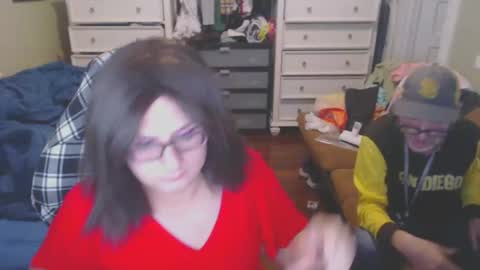 Snapshot of chastityfun chatting on 04-27-26, 05:16 Natalie online show from 04-27-26, 05:16