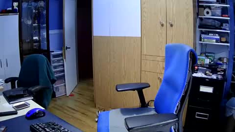 Snapshot of chatandfun666 chatting on 12-04-24, 07:01 wanaBeYourToy online show from 12-04-24, 07:01