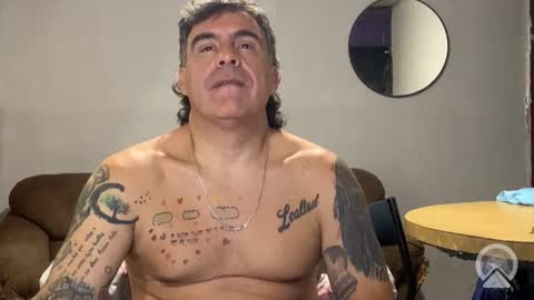 Snapshot of chato012 chatting on 05-01-26, 02:05 chato012 online show from 05-01-26, 02:05