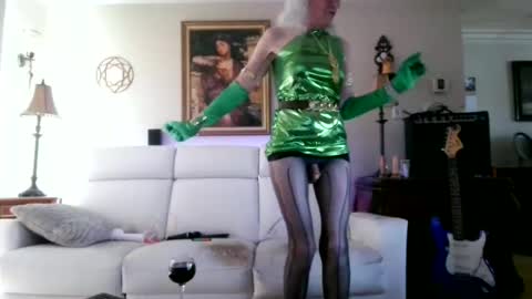 Snapshot of chaton897 chatting on 07-06-26, 05:15 kitty or chaton897 online show from 07-06-26, 05:15