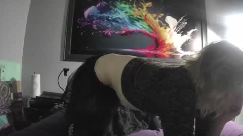 Sarah online show from 10-25-25, 10:01