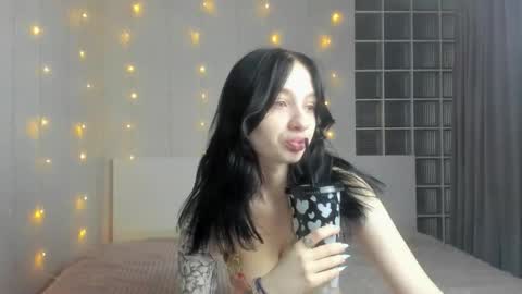 Alice online show from 09-14-25, 01:16