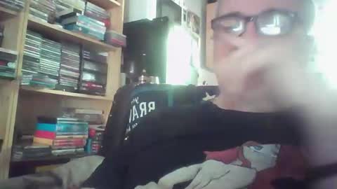 lee online show from 05-19-26, 01:39
