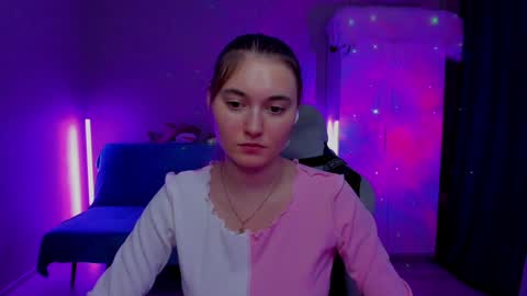 Snapshot of chatur_lady_ chatting on 12-11-24, 04:39 Betty online show from 12-11-24, 04:39