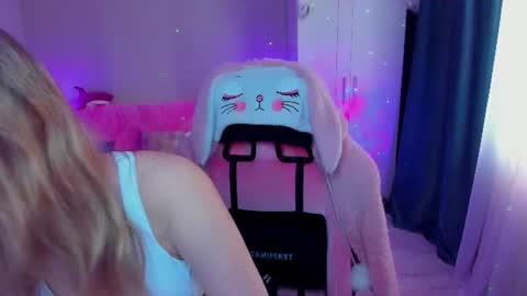 Betty online show from 07-12-26, 03:08
