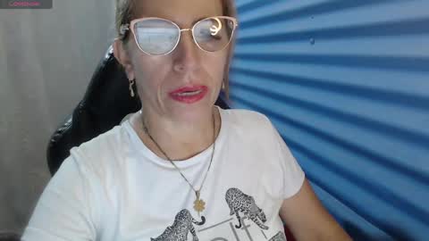CHAYLA VICTORIA RUIZ  online show from 05-02-26, 10:15