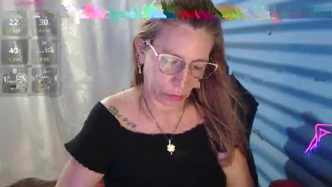 CHAYLA VICTORIA RUIZ  online show from 05-12-26, 03:53
