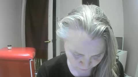 chealsiek online show from 10-03-25, 01:02