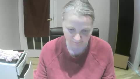 chealsiek online show from 10-04-25, 11:25