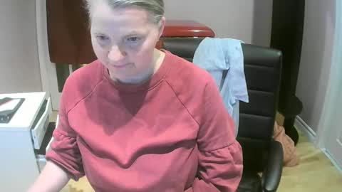 chealsiek online show from 10-05-25, 11:30