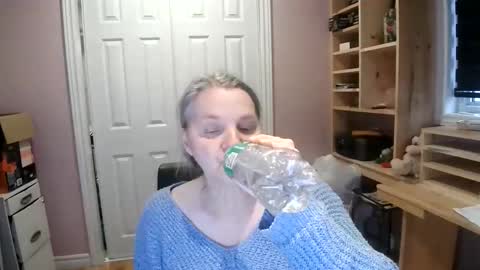 chealsiek online show from 12-17-25, 08:15