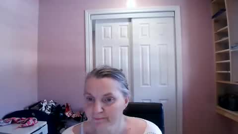 chealsiek online show from 03-04-26, 08:04