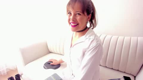 Regina Phalange online show from 01-22-25, 08:38