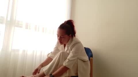 Regina Phalange online show from 09-19-25, 10:10