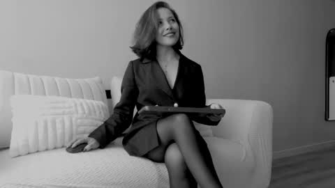 Snapshot of cheek_chic12 chatting on 03-06-26, 03:30 Regina Phalange online show from 03-06-26, 03:30