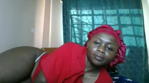 Snapshot of cheeky_charms chatting on 04-12-26, 12:43 cheeky_charms online show from 04-12-26, 12:43