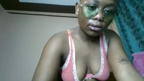 Snapshot of cheeky_charms chatting on 05-17-26, 01:58 cheeky_charms online show from 05-17-26, 01:58