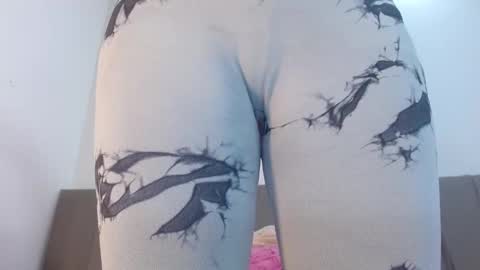 Snapshot of cheerlynn chatting on 12-06-24, 04:28 Cherlyn online show from 12-06-24, 04:28