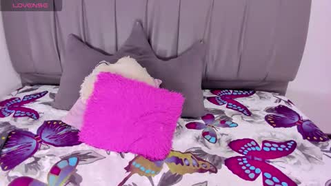 Snapshot of cheerlynn chatting on 09-23-25, 03:48 Cherlyn online show from 09-23-25, 03:48