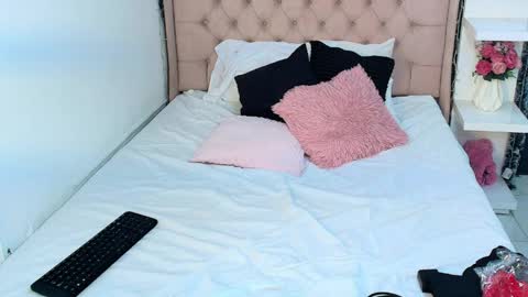 cheerry_moon online show from 04-01-26, 07:00