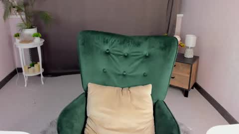 cheezy_cream online show from 01-19-26, 04:05