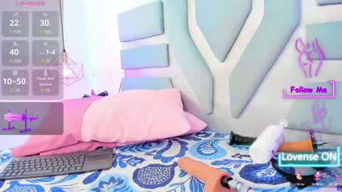 Snapshot of chel_18 chatting on 09-15-25, 08:20 chel online show from 09-15-25, 08:20