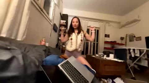 chellybear101 online show from 02-01-26, 05:33